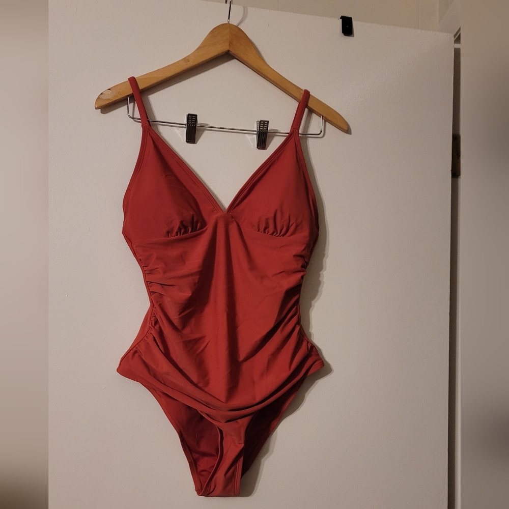 One peice swim suit